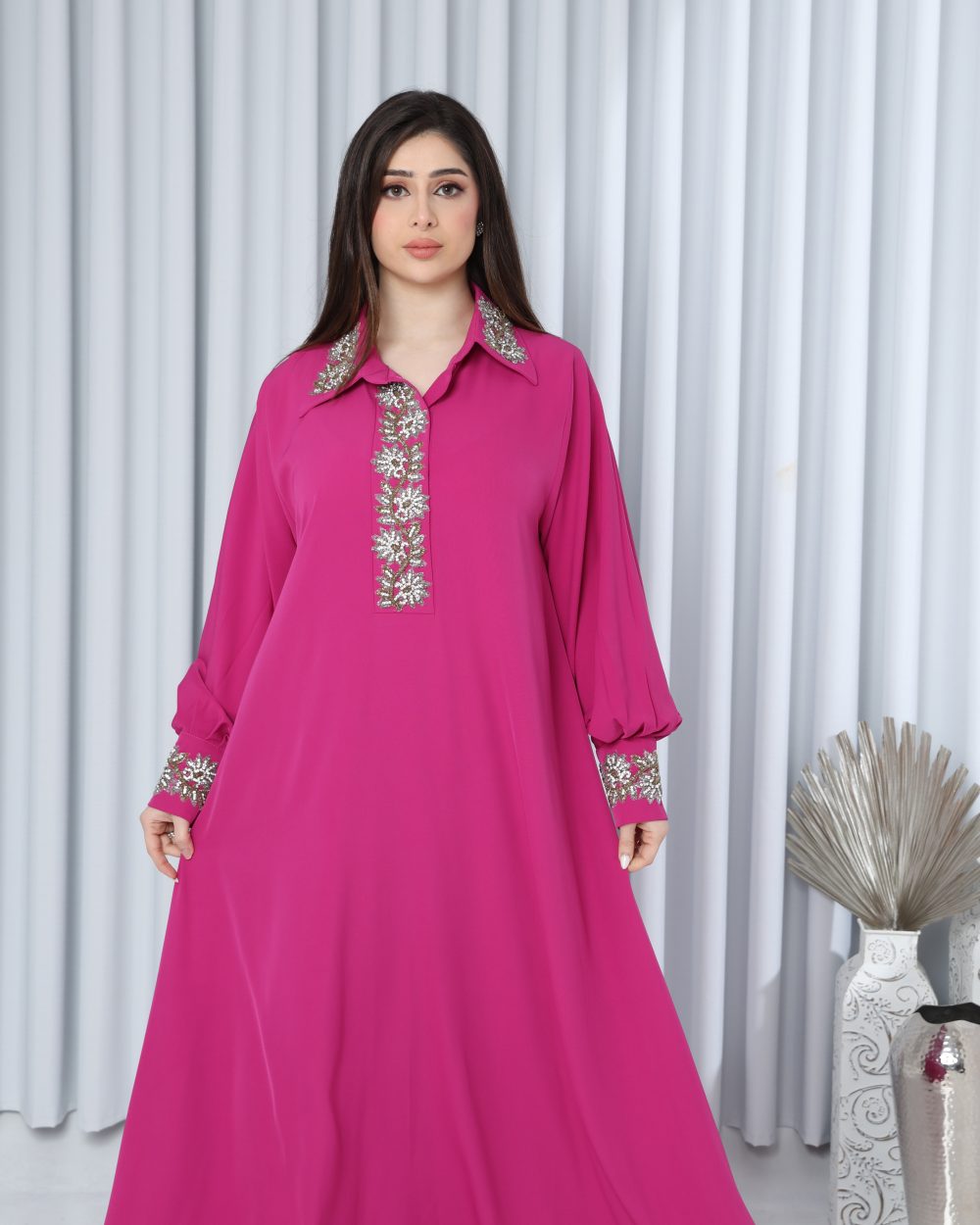 جلابية مطرزة بالكوم والصدر